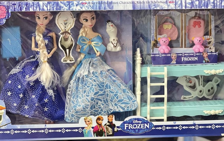 تخت داره و بزرگه و تو عکس جا نمیشه😌